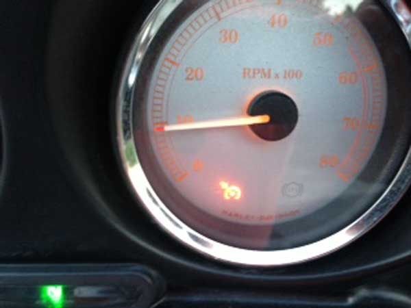 Harley Davidson cruise control light