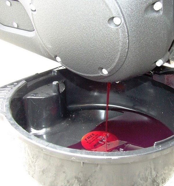 Draining oil from primary