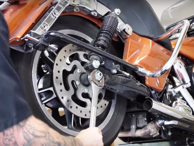 harley-davidson-touring-how-to-replace-wheel-bearings-hdforums