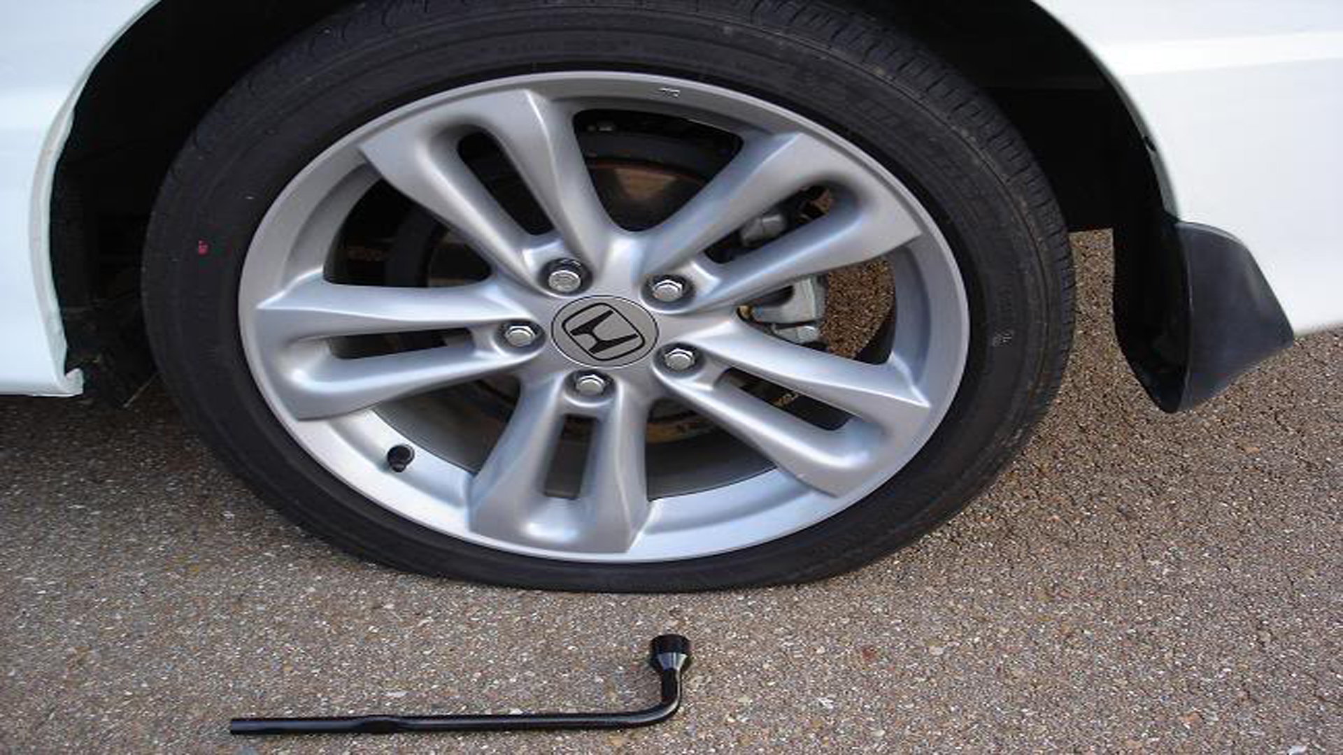 How to Change a Honda Civic Tire  
