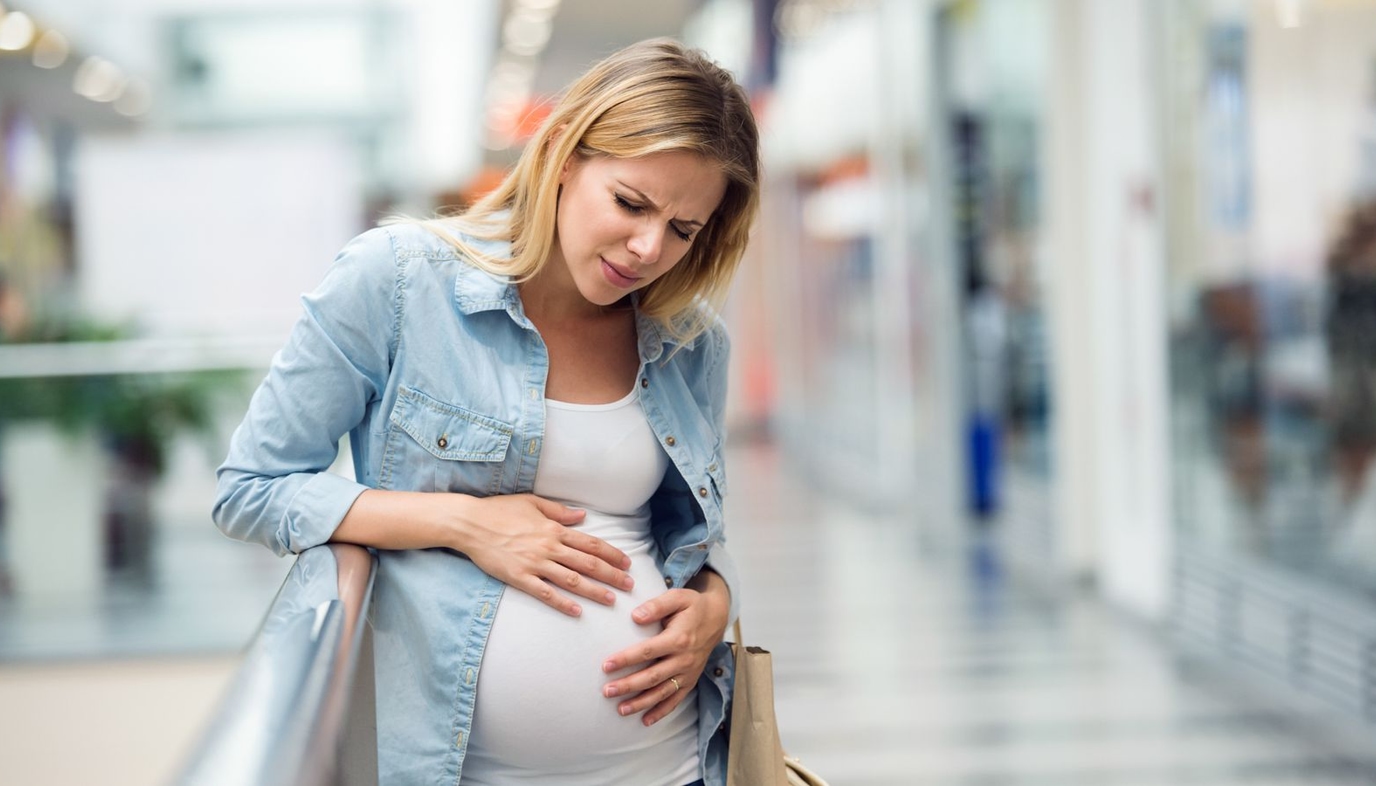 pregnant woman having premature labor