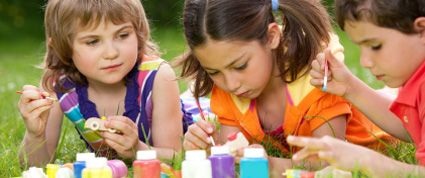 5 Reasons to Send Your Child to Arts Summer Camp