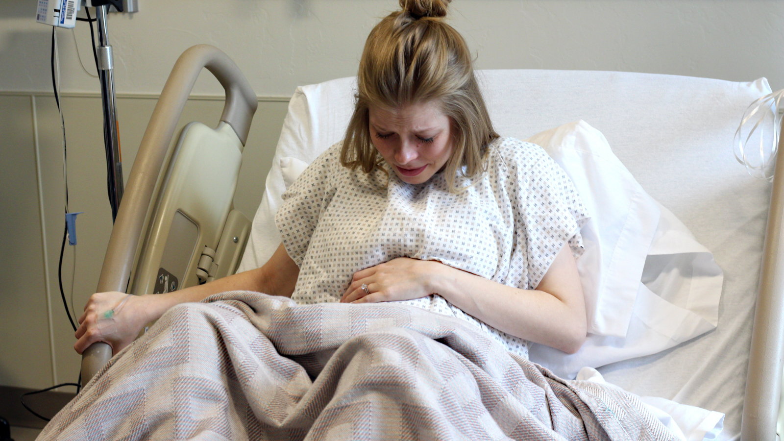 pregnant woman in labor at the hospital