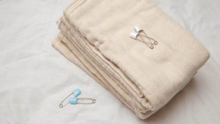 cloth diapers with baby pins