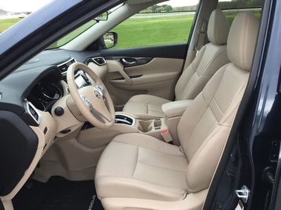 2015 Nissan Rogue SL AWD interior detail
