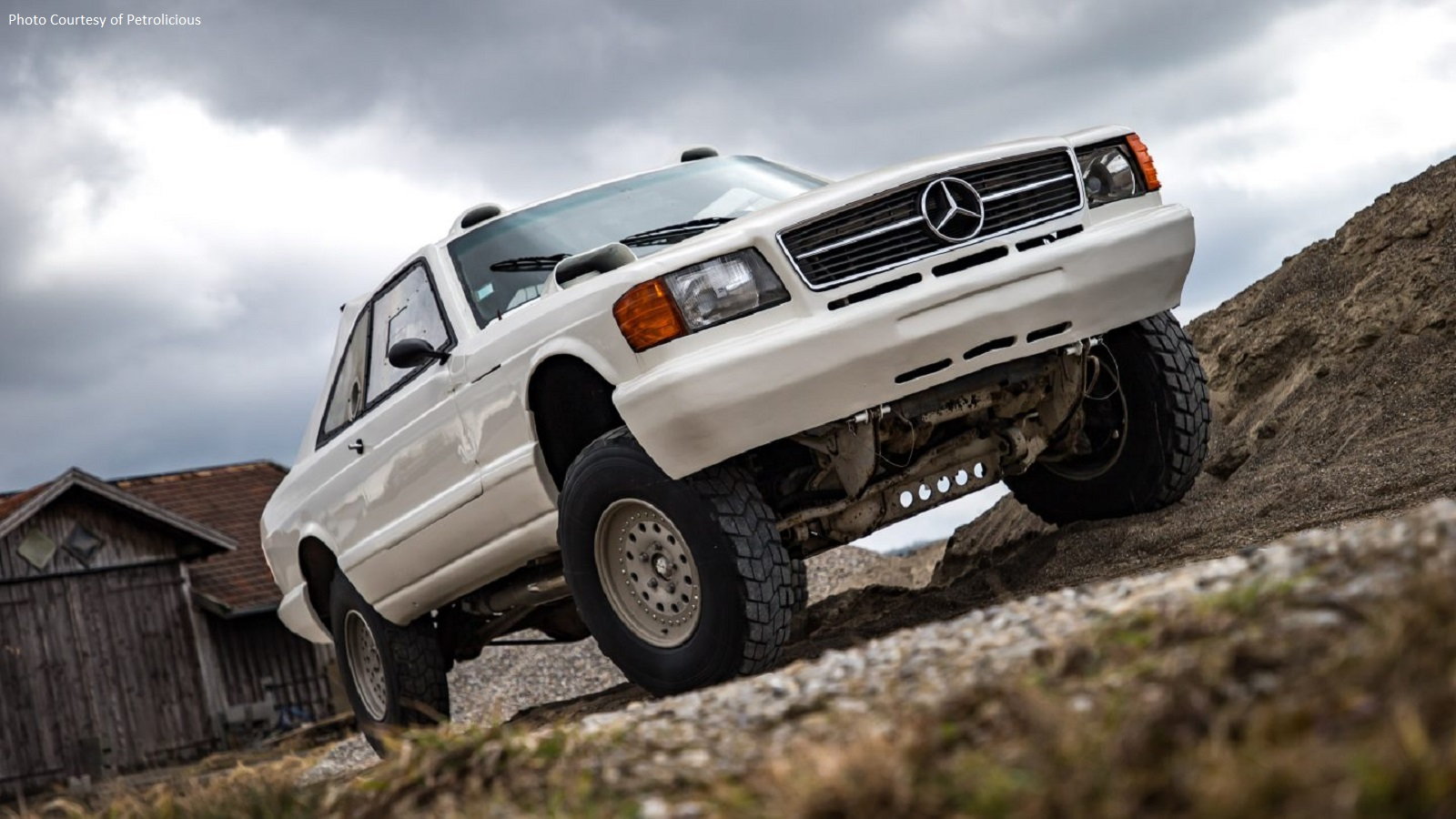 560 SEC Built for Paris-Dakar Rally | Mbworld