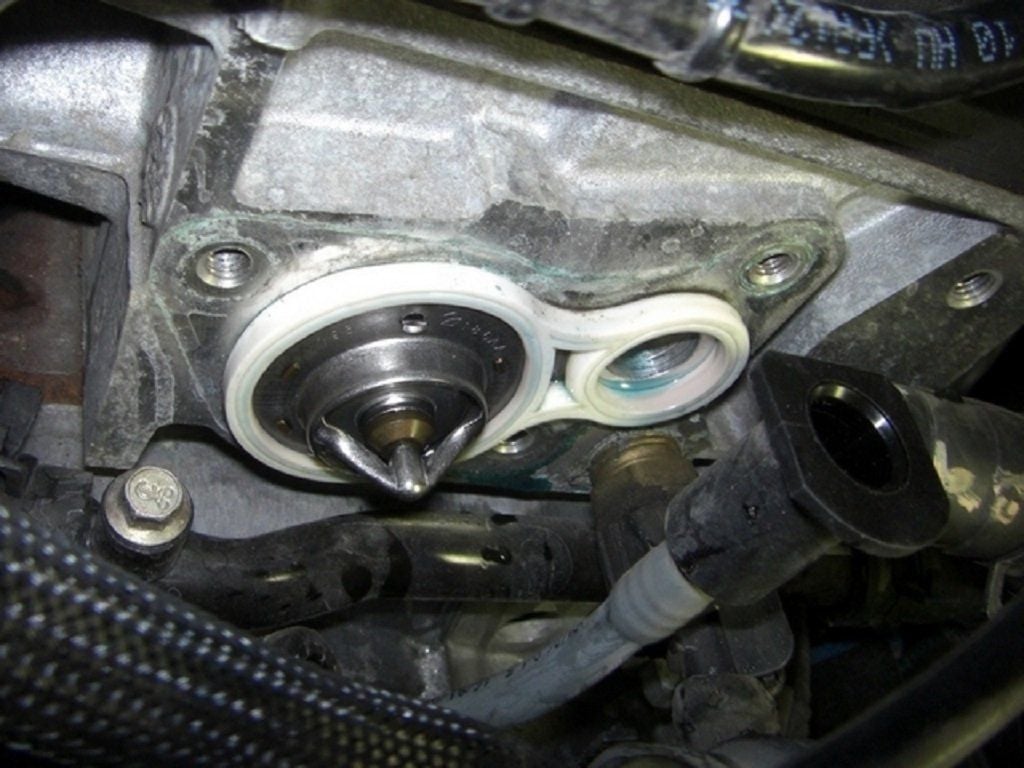 mini cooper s r53 r50 thermostat housing coolant leak intake supercharger remove replace change how to diy