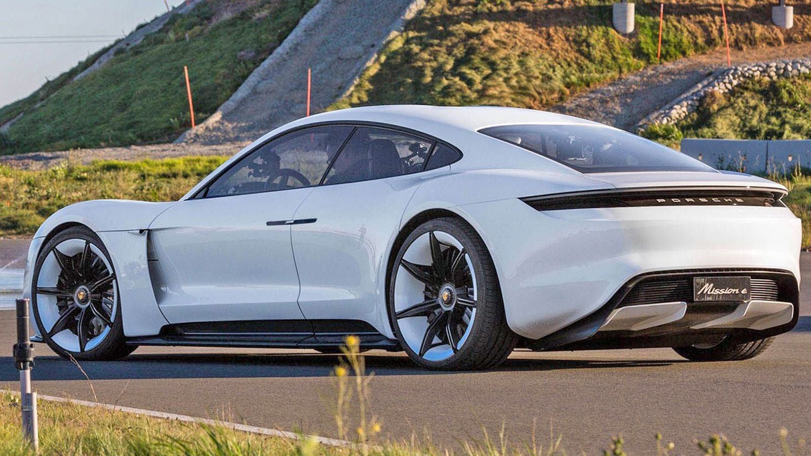 2024 Porsche Taycan Prices, Reviews, and Photos - MotorTrend
