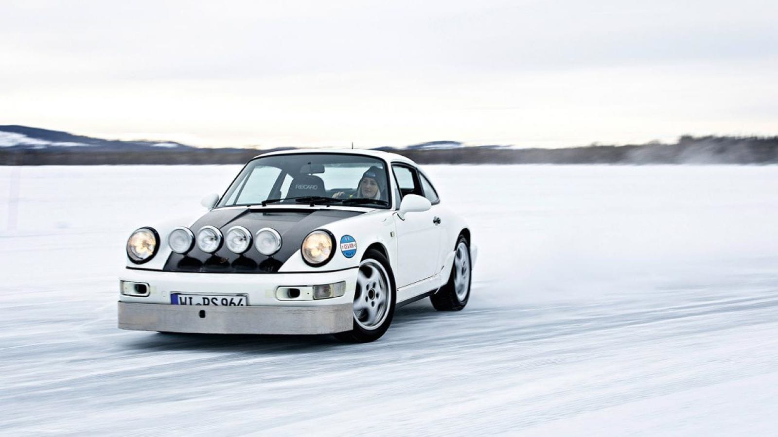 Porsche 964 C2 Carves up an Icy Swedish Lake With Ease