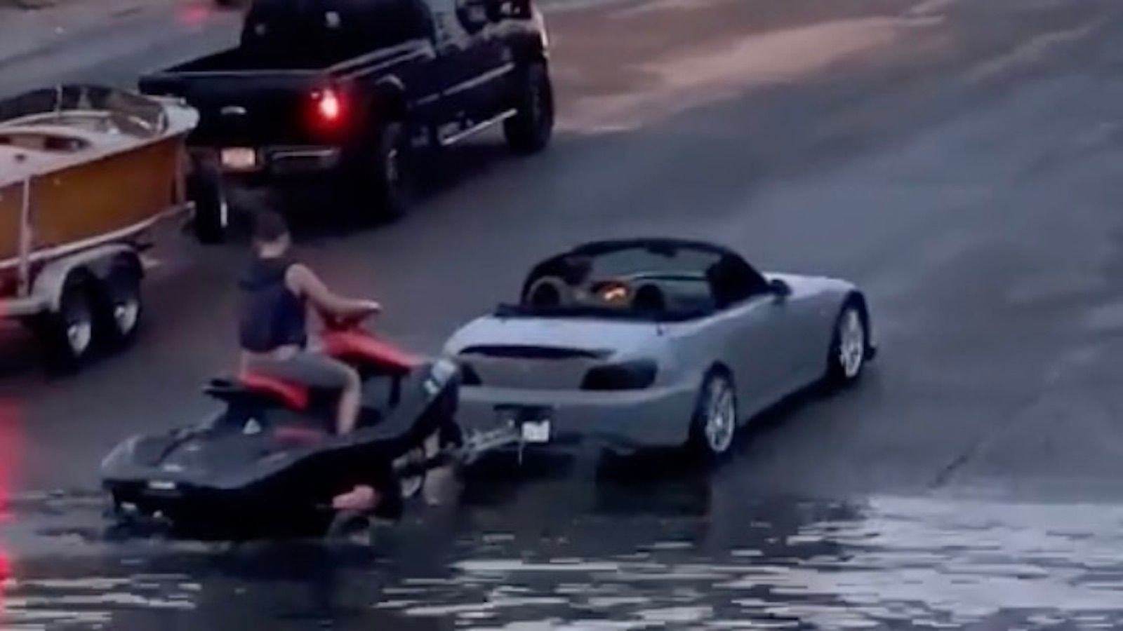 Watch this S2000 Tow a Jet Ski Like a Boss S2ki