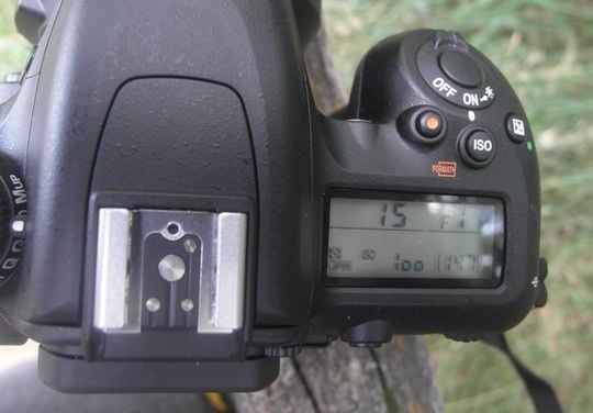 Nikon D7500 top right side.jpg