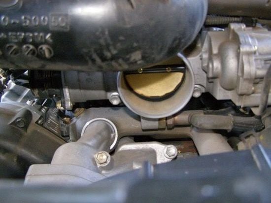 toyota tundra throttle body vacuum leak issue problem running rough