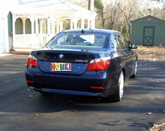 530xi Rear Quarter View w/LED Taillights On