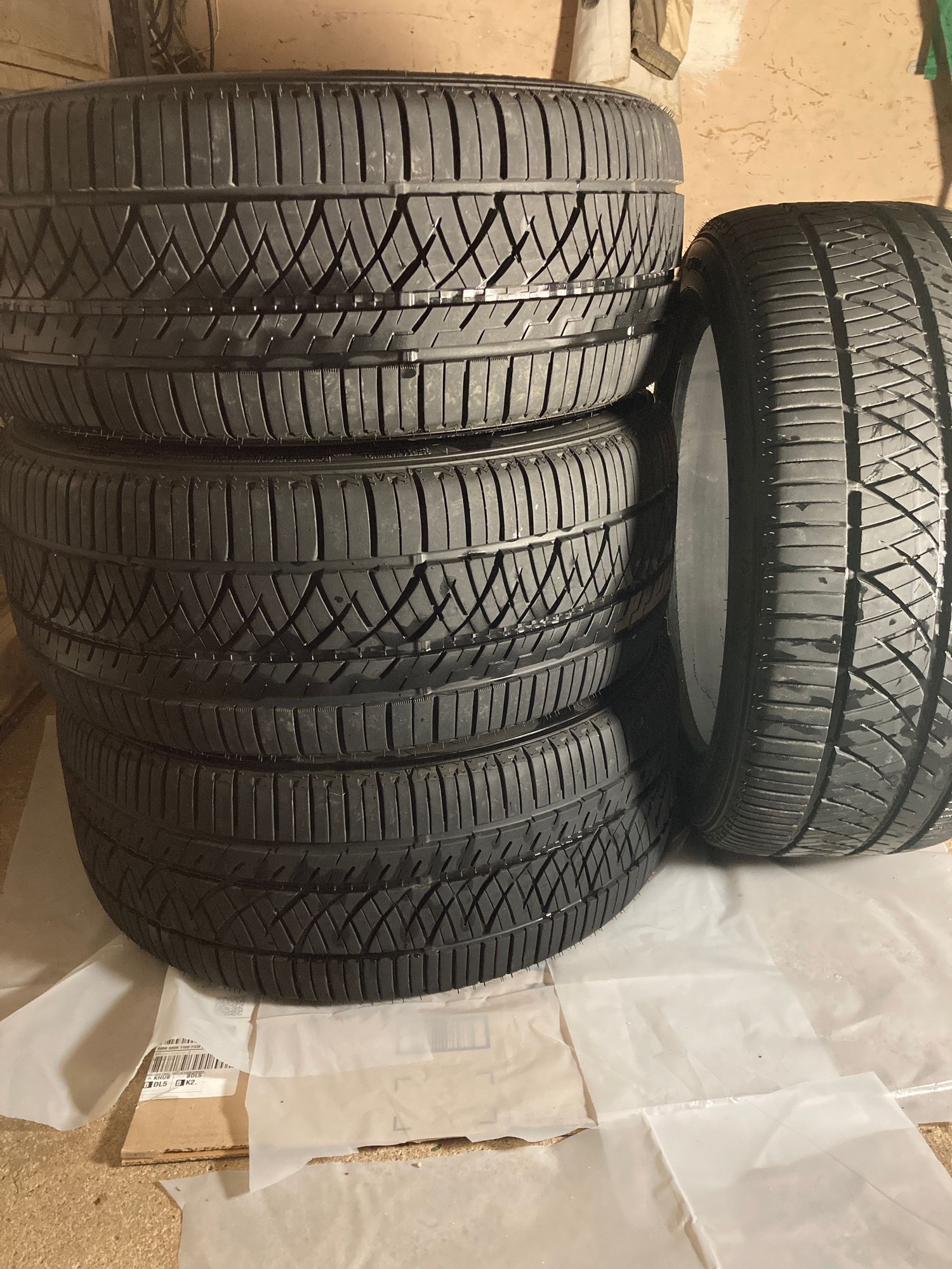 Wheels and Tires/Axles - FS: Falken Ziex ZE960 A/S High Performance All Season Tires (235/45/17) - Used - 2004 to 2008 Acura TL - New Haven, CT 06511, United States