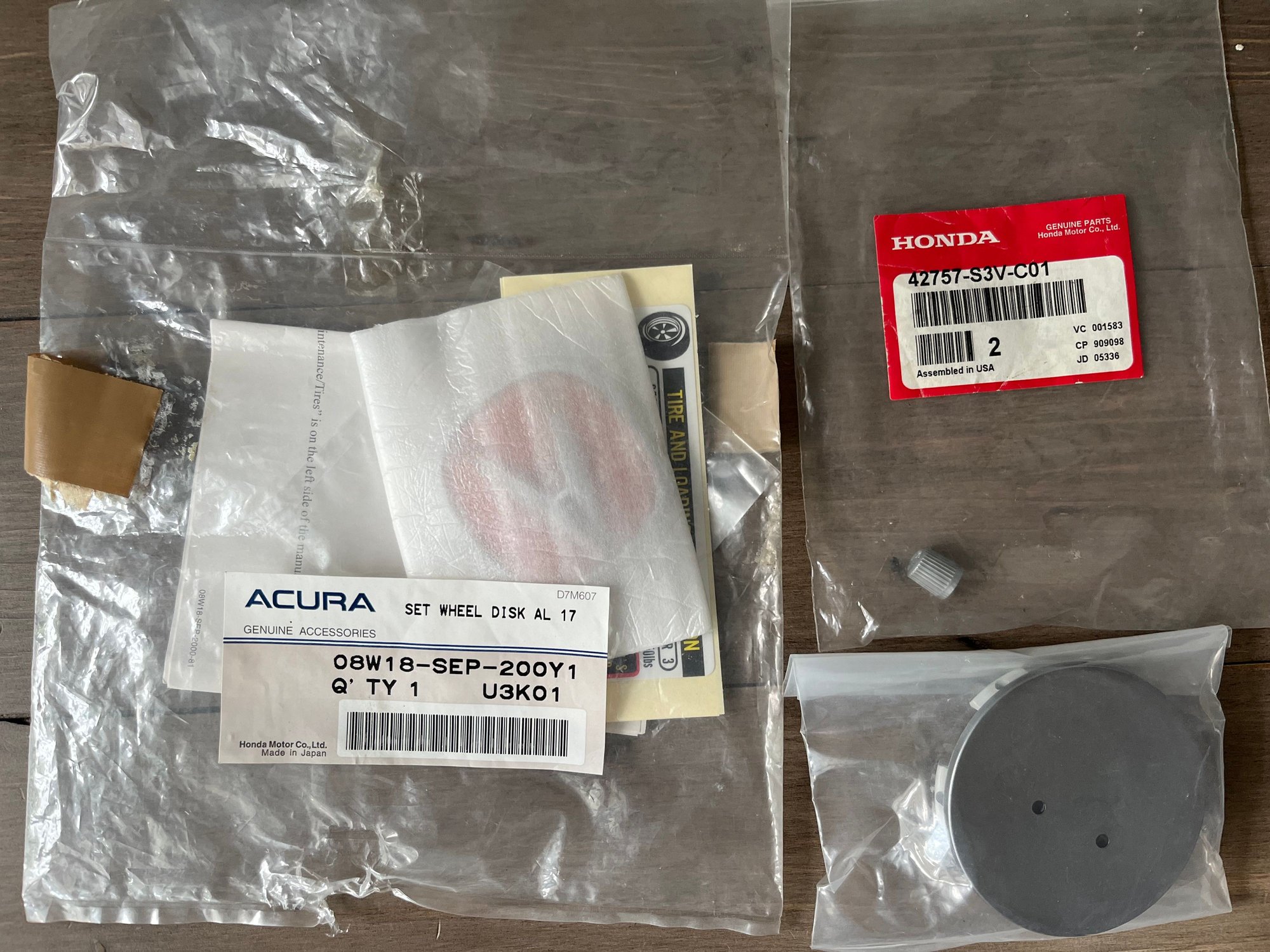 Miscellaneous - FS: NOS 2004 - 2008 Acura TL A-Spec wheel center cap with emblem - New - 2004 to 2008 Acura TL - Ottawa, ON K2G6T8, Canada