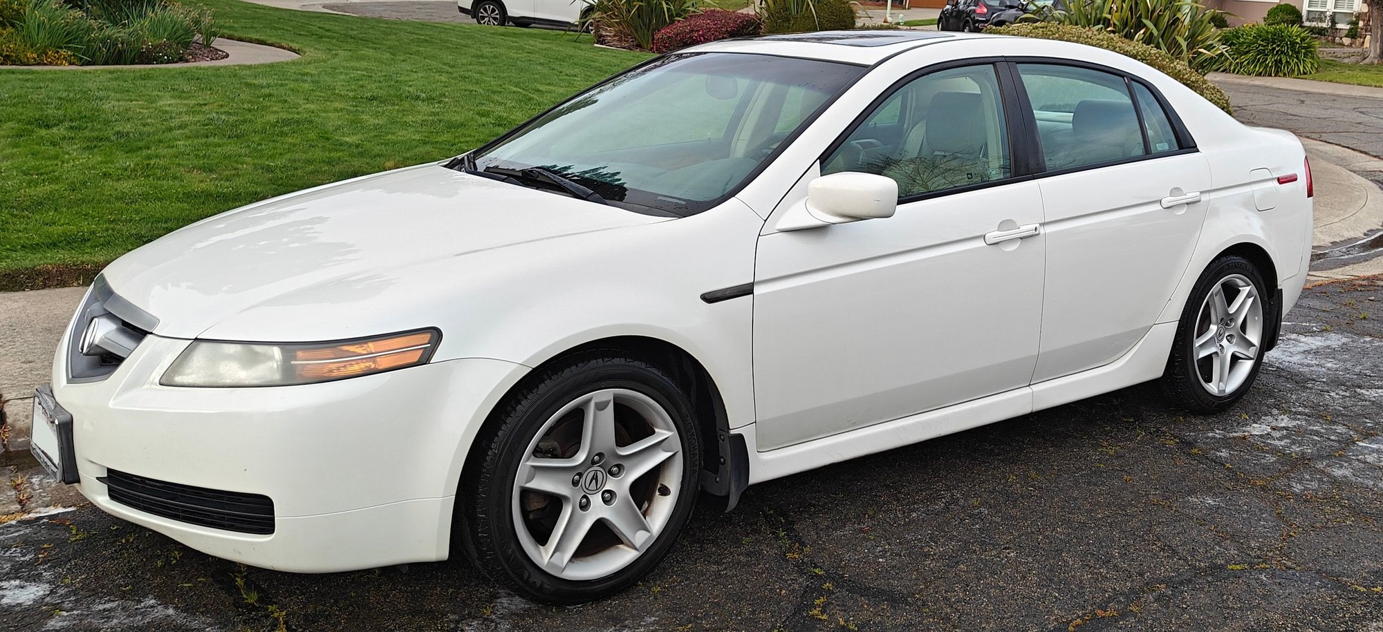 2005 Acura TL - 2005 Acura TL 293k miles $3900 OBO, lifetime maintance records - Used - VIN 19UUA66245A042832 - 293,000 Miles - 6 cyl - 2WD - Automatic - Sedan - White - Sacramento, CA 95831, United States
