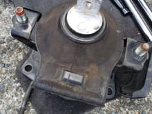 rear engine mount still in good condition. Had I known I'd have left it there and only replace the transmission mount. Job would take 30 min lol.