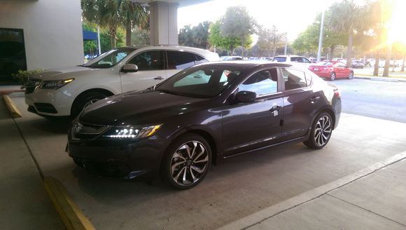 Snuck a peak at this ILX A-Spec heading to the Honda Classic Golf Tournament in Palm Beach, cars sticker has a big fat not for sale on it...car looks a lot better in person!