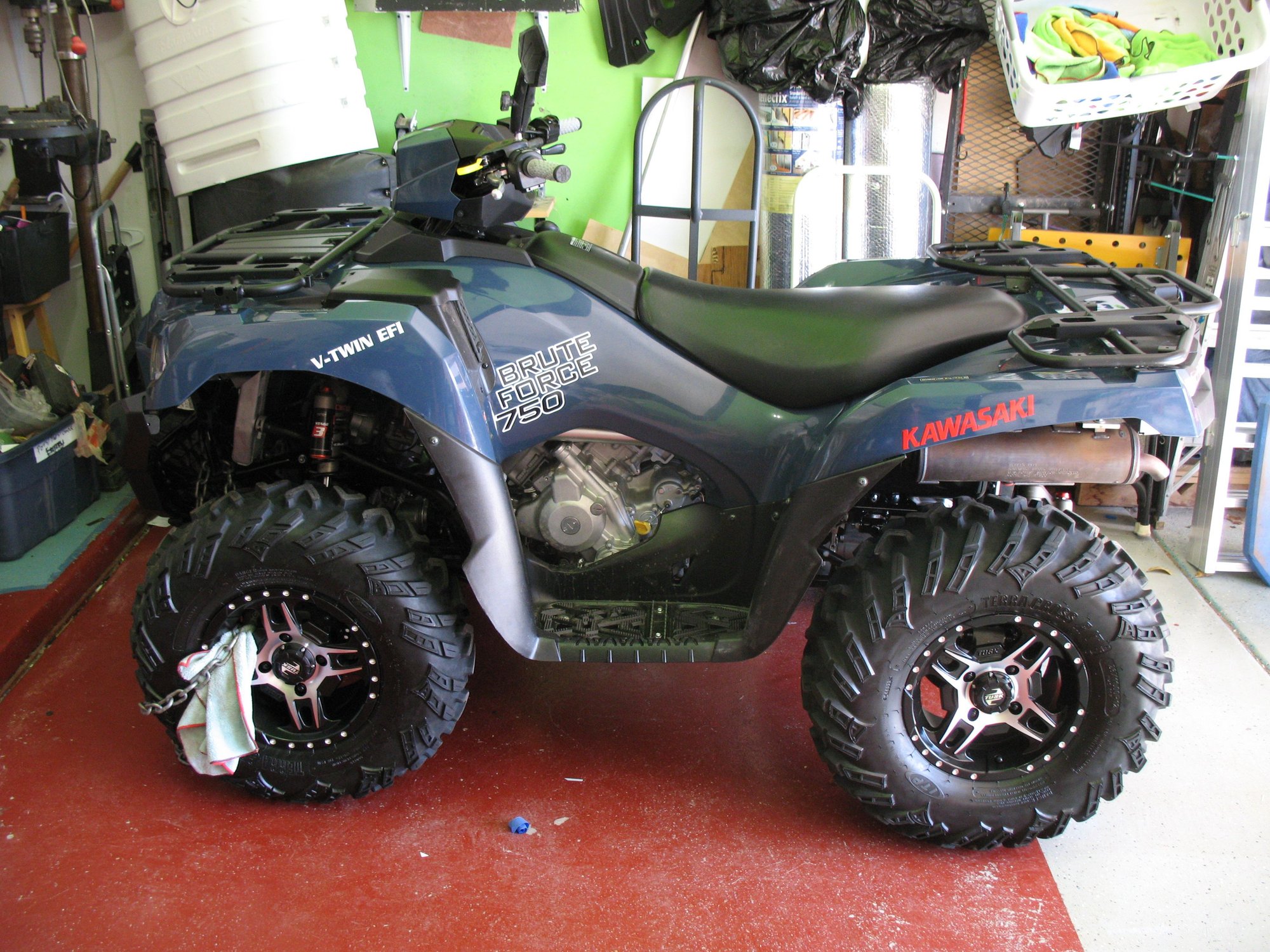 Howdy 2024 Brute 750, I change the decals look