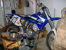 99% sure this YZ426F is mine!dont mind the junk, its not my garage lol