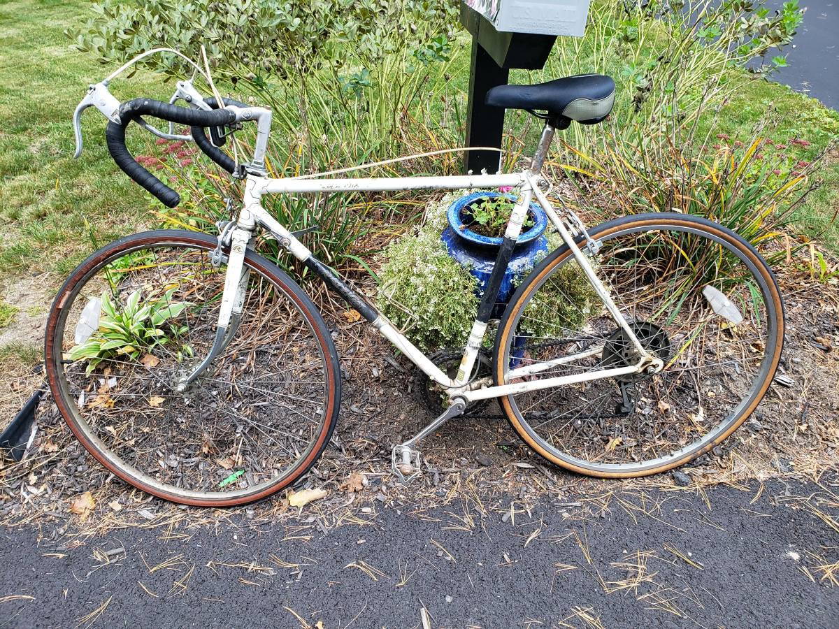 Vintage Raleigh road bike