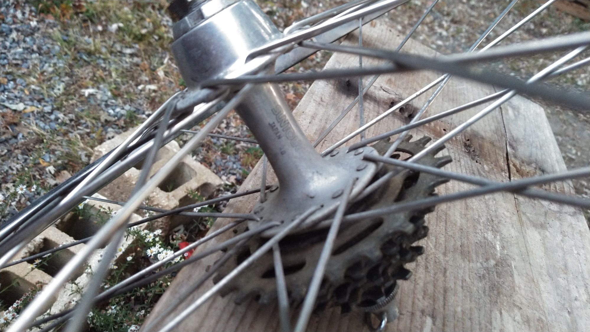 Suntour cartridge bearing hubs? Bike Forums