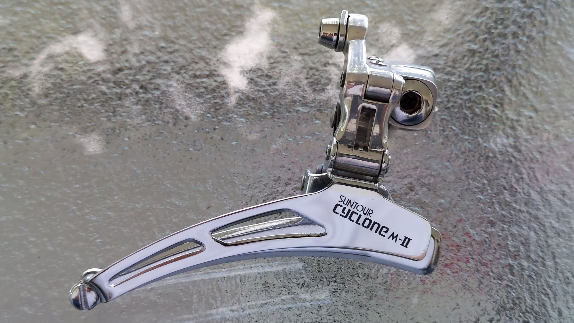 SUNTOUR / CYCLONE NEW OLD STOCK SUNTOUR ⁄ CYCLONE MK-2 NEW OLD STOCK New-Old-Stock Suntour Cyclone