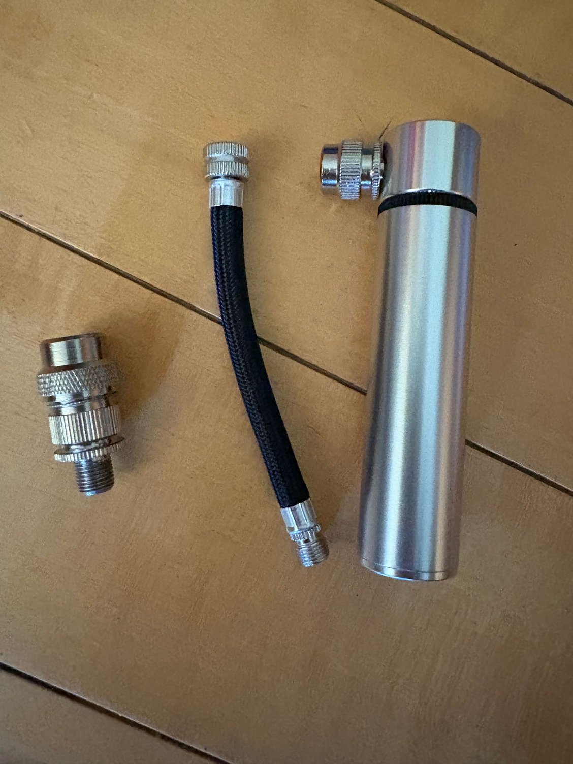 Kardne pump and hose with SKS push-on head