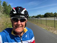 Nicely paved trail!