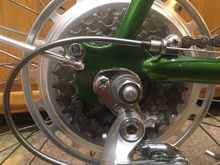 Rear eyelet attachment from the drive side