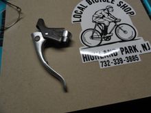 The clamp looks a bit funny but I found it is a Suntour clamp band, so a new band is in order.