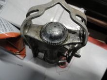 Chrome dust cap is about the same patina as yours.