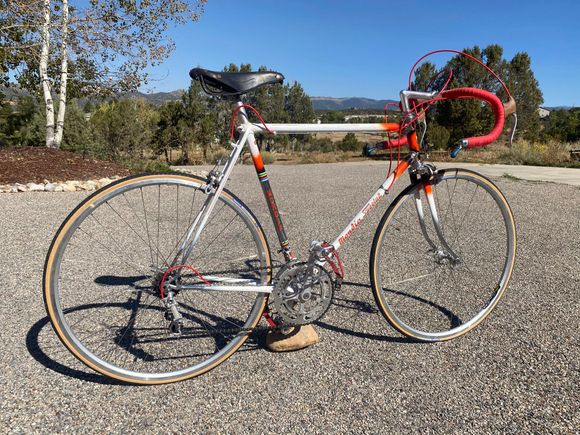 1972 mondia special paint off restoration