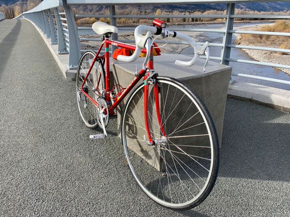 1986 Bianchi Giro full Campagnolo Victory/C-Record groupset 