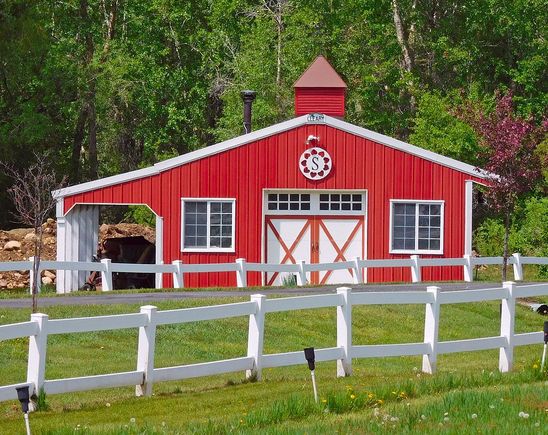 Cool little shed 