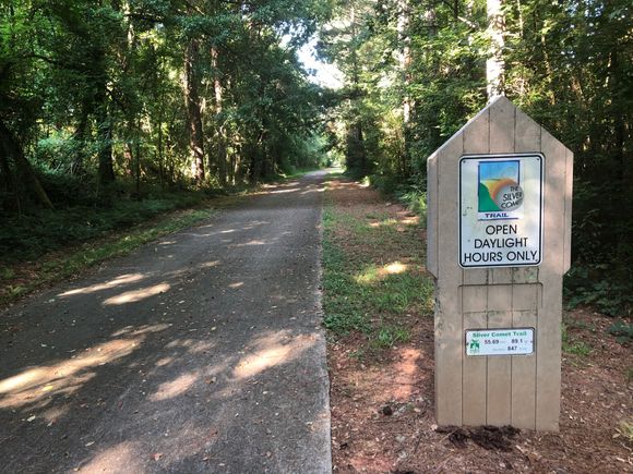 Great signage and paved the whole way.