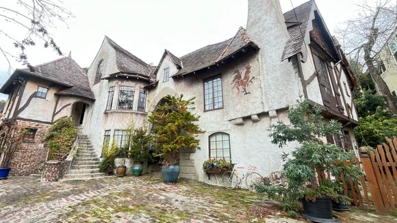 Finally, a jaunt through France. (Actually, not France, but rather an old world inspired apartment building near campus.) 