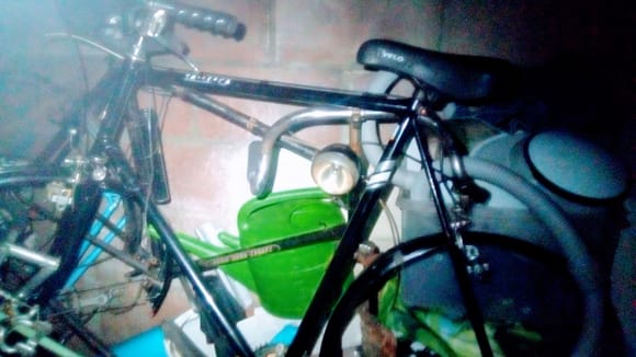 PICS OV BIKES IN SHED