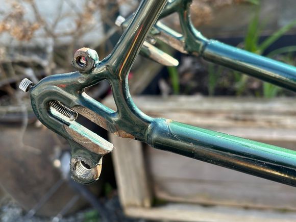 this chainstay to DO joint is nothing I've seen before, almost looks like a repair or a mistake...but could be a clue