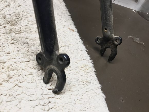 Double eyelets