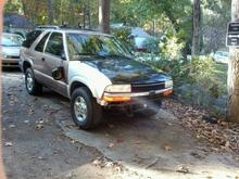 fixed the grille painted the upper bar and wired up the headlights