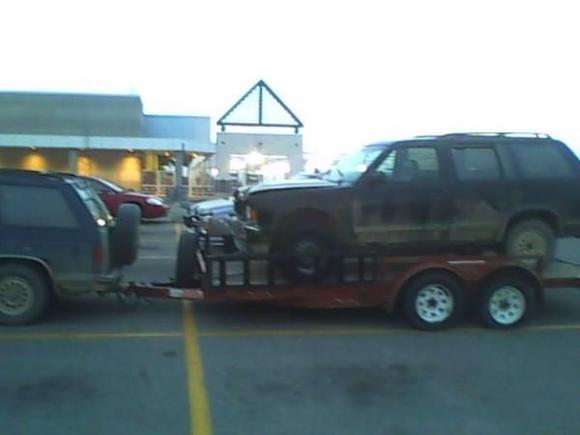 haulin home my parts truck, i know its a little bit too much weight, but it handled it amazingly well.