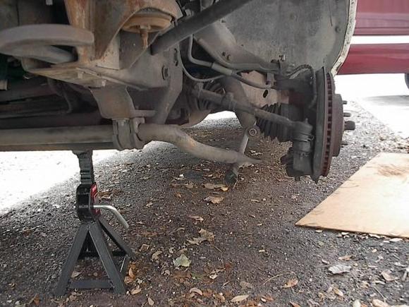 Here is the mid point pic. Control arm out. Everything else still in place.