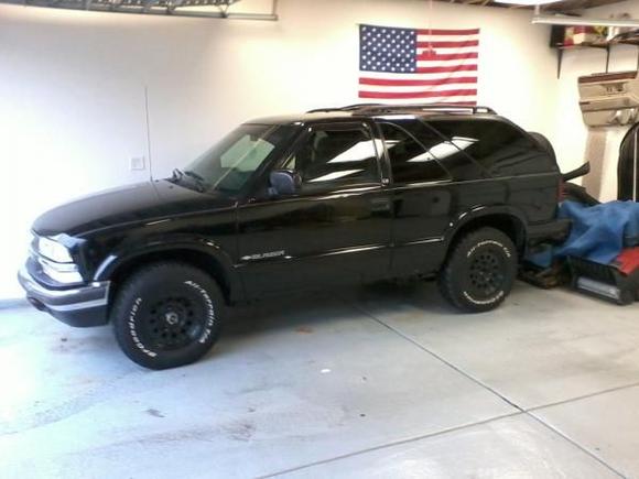 painted wheels clear head lights and turn signals washed and waxed
