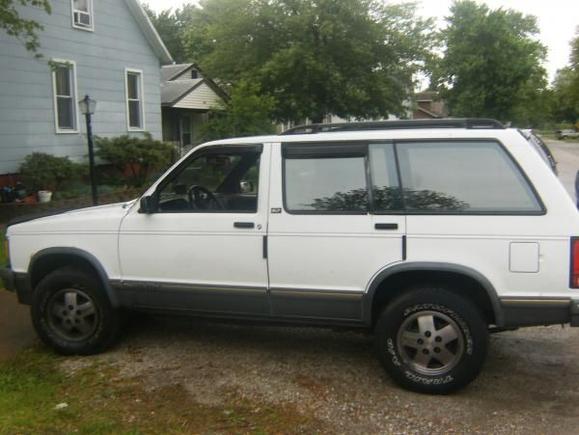 um im thinking about painting the rims what do you think