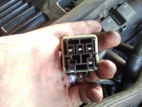 Burned Heater/AC Fan Relay Socket