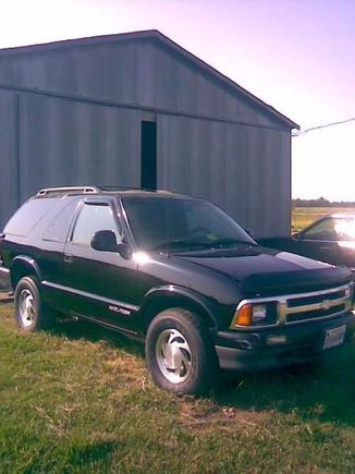much older pic, took about 2 years ago at my old place in front our garage