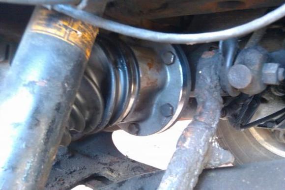 Another Pic of the new CV Joint
