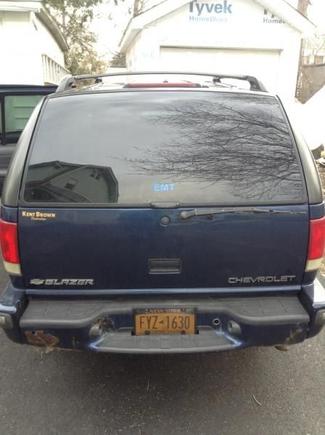 Just a simple pic of the back of my blazer. Can not really see my two lights bars I have in the back.