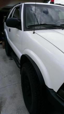 $20 roll of 1/8in rubber cove base found on Craigs List used to make fender flares.   I call them Fender Flaps cuz i tied them into the existing mud flaps,  go figure...